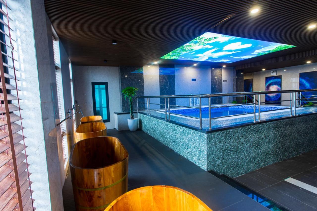 Eagle Hotel Dai Tiet Exterior photo